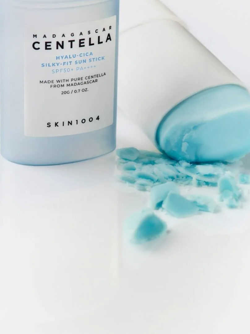 Skin1004 - Madagascar Centella Hyalu Cica Silky-Fit Sun Stick